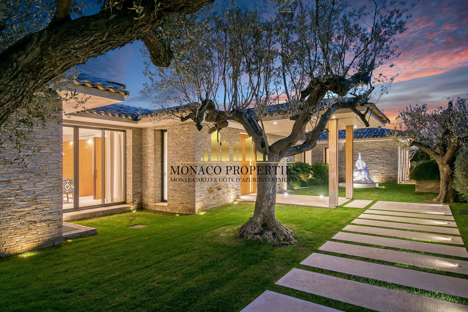 Rental SaintTropez Villa / +5 rooms [LSF05202] Monaco Properties
