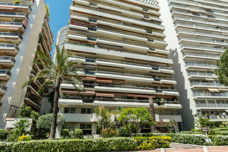 БУЛЬВАР ИТАЛИЯ | АДМИРАЛ ЗАМКА | АВТОСТОЯНКА - 1