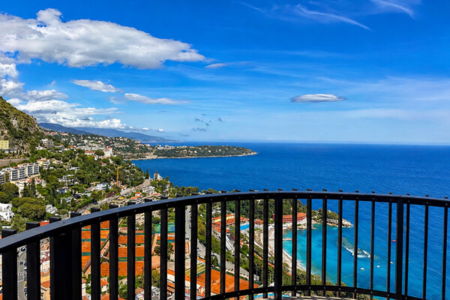 Eccezionale Duplex all’Ultimo Piano con Vista Mare - 2