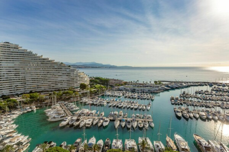 Two bedroom sea view apartment in Marina Baie des Anges - 2