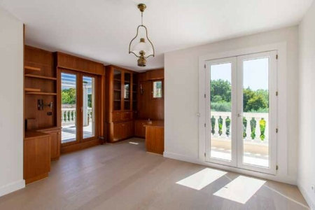 Вильфранш-сюр-Мер – неопровансальская вилла с бассейном и садом - 2