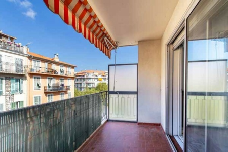 Nice Le Port – 3-Room Apartment with Terrace & City Views - 2