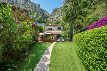 Villa for sale in Èze Bord de Mer - 2