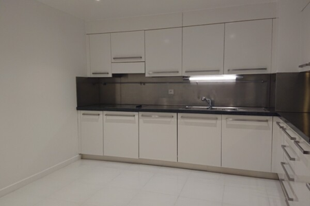 Elegante 5-Zimmer-Wohnung mit Panoramablick auf das Meer und hochwertigen Dienstleistungen - 2