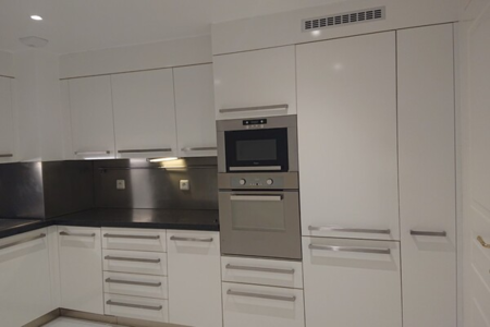 Elegante 5-Zimmer-Wohnung mit Panoramablick auf das Meer und hochwertigen Dienstleistungen - 3