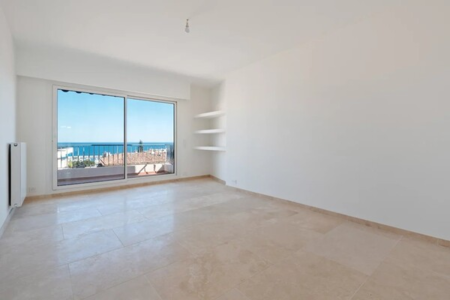 BEAULIEU-SUR-MER – Appartement 2 chambres au dernier étage – Vue sur la mer - 3