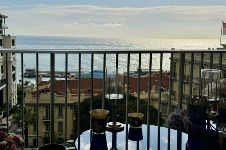 CARRÉ D'OR | SUN TOWER | 3 ROOMS - 1