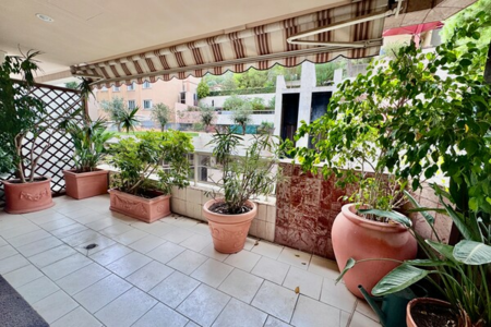 Élégant appartement avec terrasse et piscine - 3