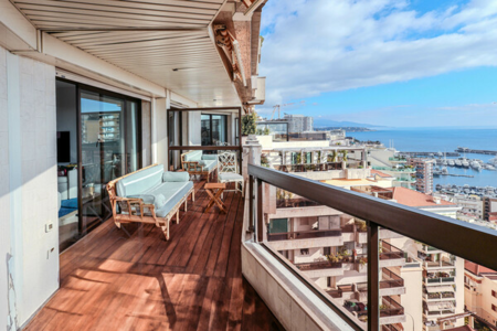 BEVERLY PALACE – SUPERBE APPARTEMENT AVEC VUE PANORAMIQUE - 3