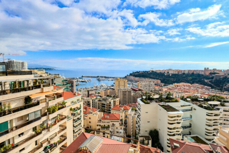 BEVERLY PALACE – STUNNING APARTMENT WITH PANORAMIC VIEWS - 1