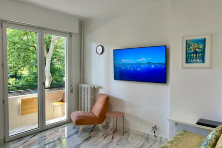 Seafront studio in Menton — Résidence Palais de la Madone - 2