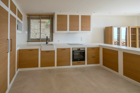 Вилла с видом на море на продажу между Рокбрюн-Кап-Мартен и Монако - 3