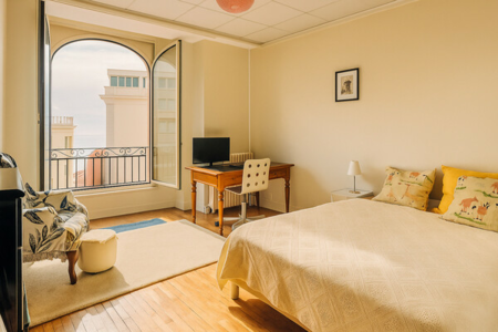 3 комнатная квартира под ремонт с потенциалом - 1