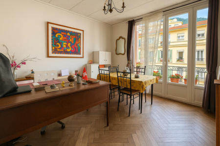 3 комнатная квартира под ремонт с потенциалом - 3