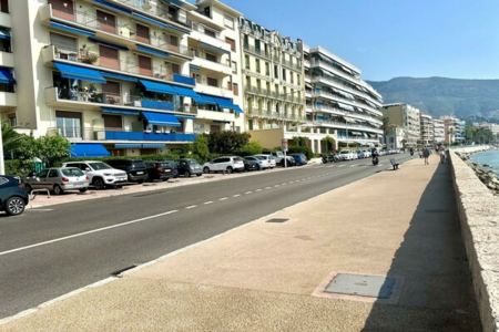Seafront studio in Menton — Résidence Palais de la Madone - 1