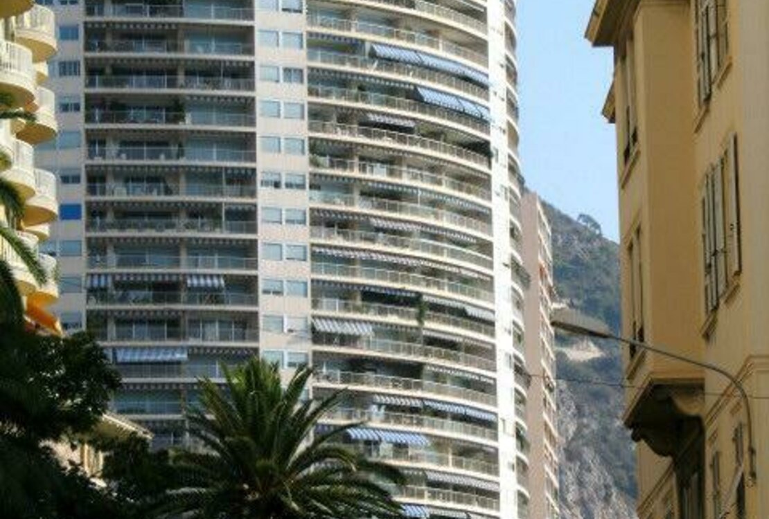 LAROUSSE | CHATEAU PERIGORD | 4 PIECES