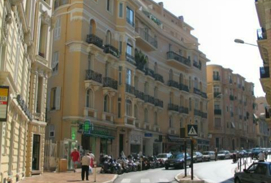 LAROUSSE | LA RADIEUSE | 2 КОМНАТЫ