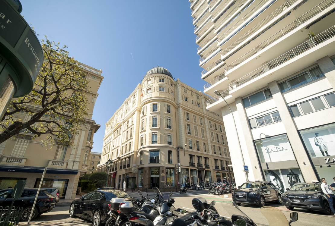 CARREÉ D'OR | PALAIS DE LA SCALA | STUDIO AVEC MEZZANINE