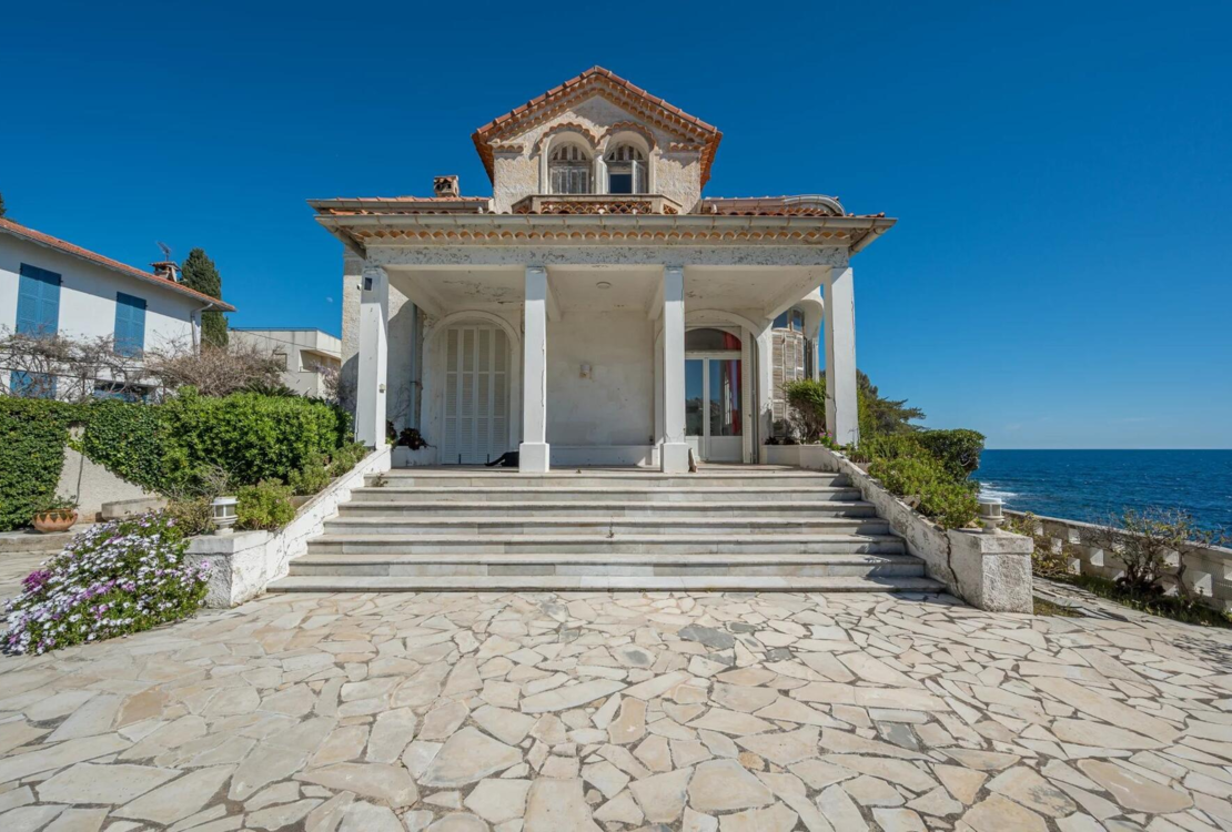 Wasserfont-Eigentum in Cap d'ail