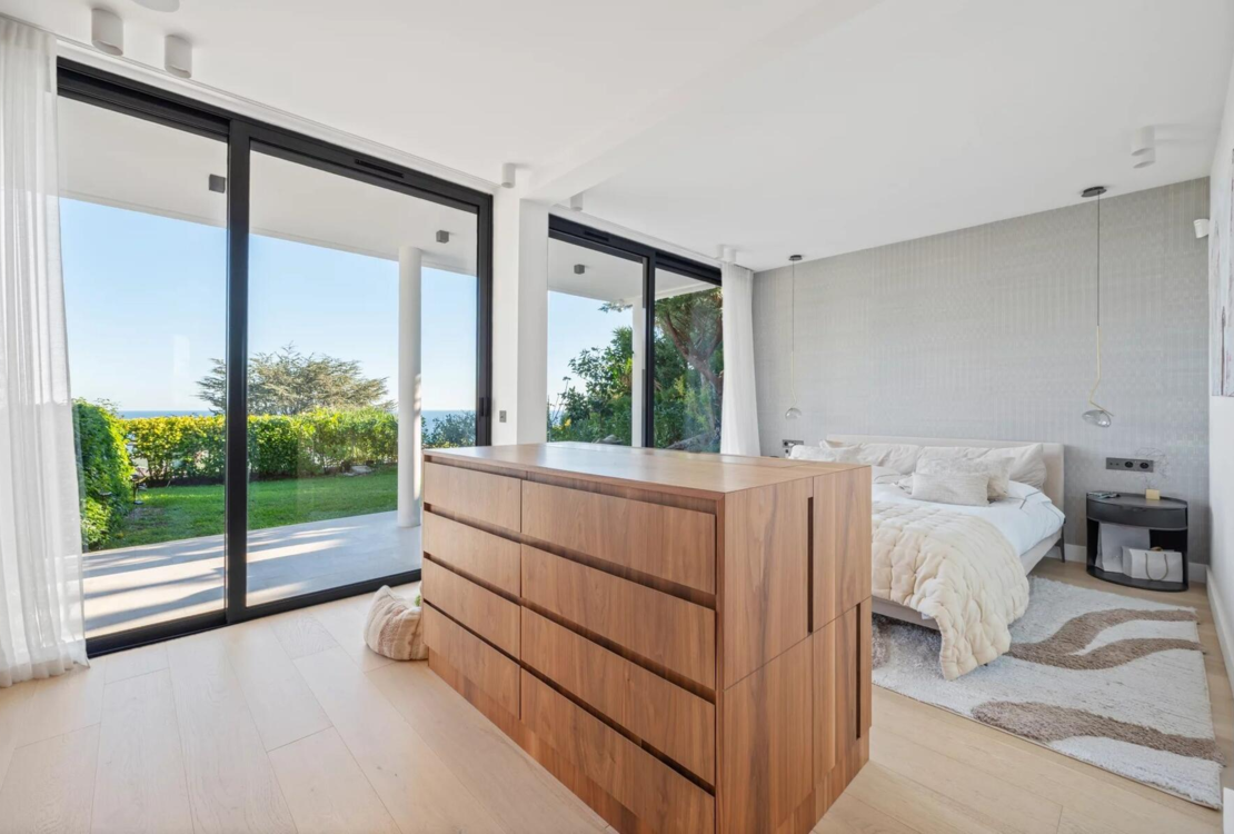 Villa de luxe avec piscine et vue panoramique à Eze