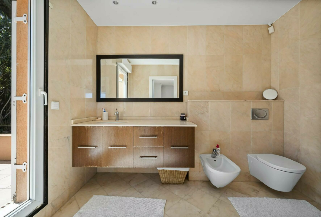 Außergewöhnliche Wohnung in Èze – Panoramablick auf das Meer und das Dorf