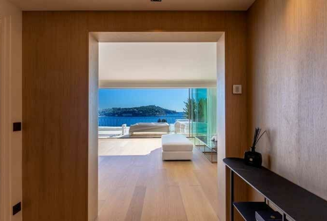 Вильфранш-сюр-Мер – роскошный пентхаус с террасами и панорамным видом