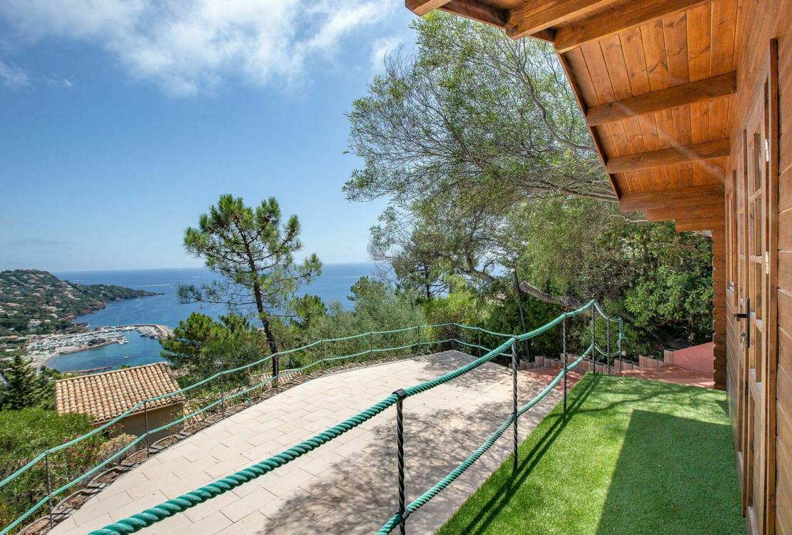 Villa rénovée vue mer à Théoule-sur-Mer