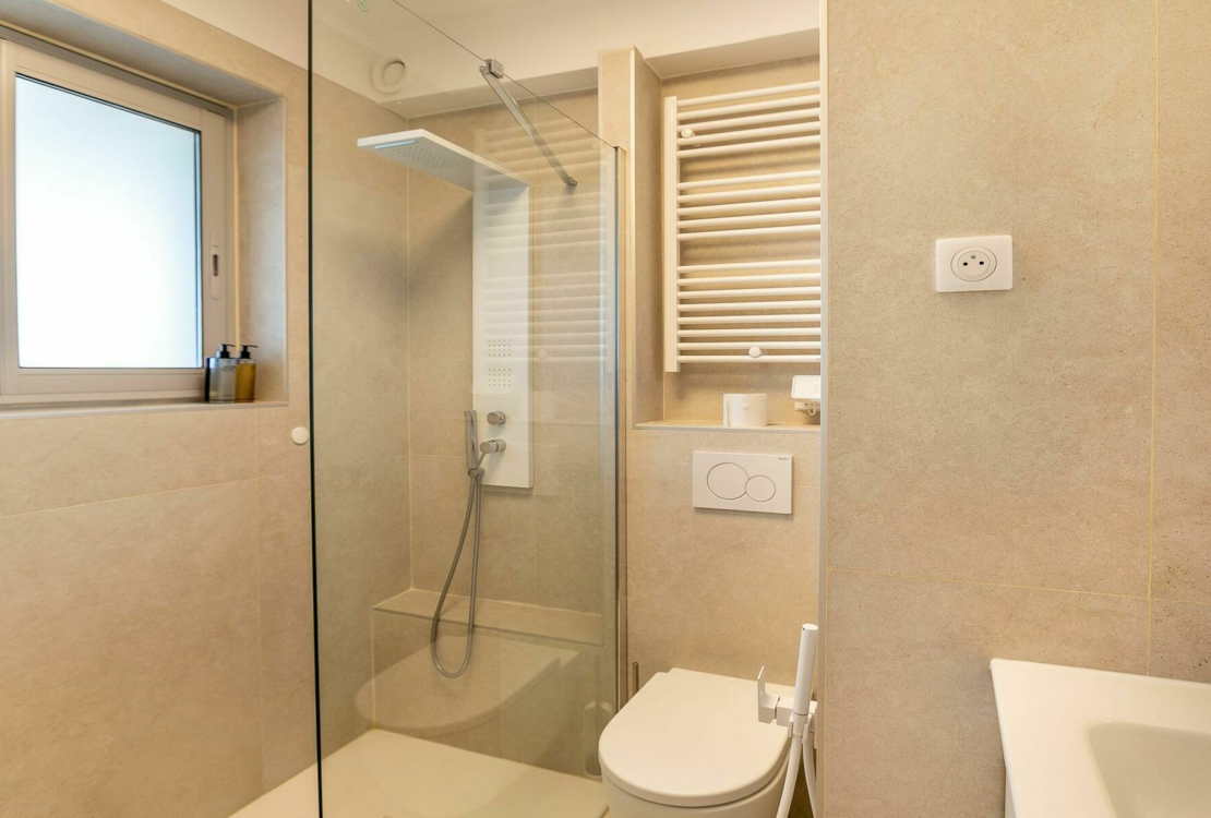 Two bedroom sea view apartment in Marina Baie des Anges