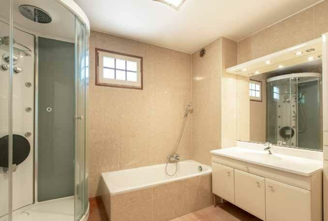 Nice Le Port – 3-Room Apartment with Terrace & City Views