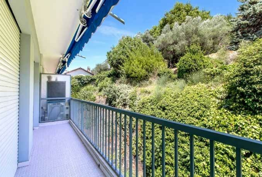 Nice Mont Boron – 3-Room Apartment with Panoramic Sea Views