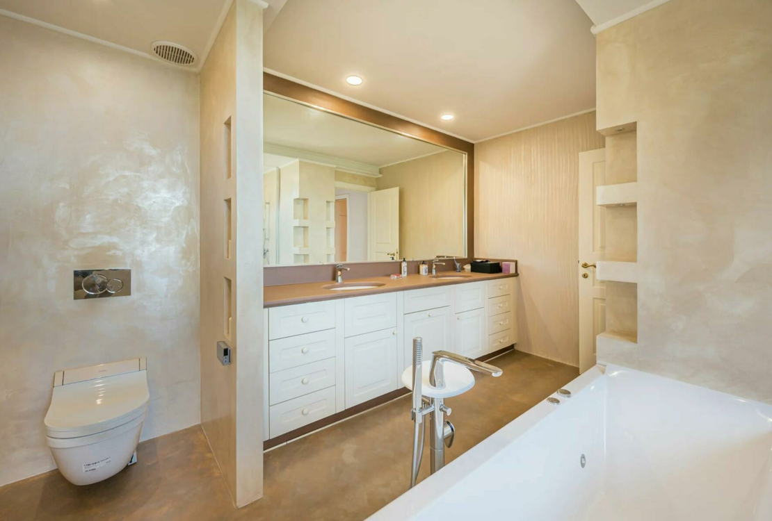 Maison exceptionnelle à Èze avec des vues à couper le souffle