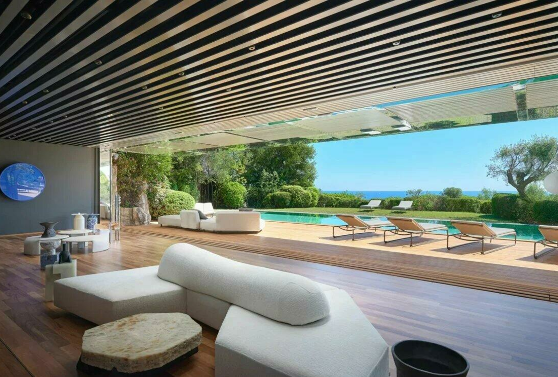 Waterfront architect's house