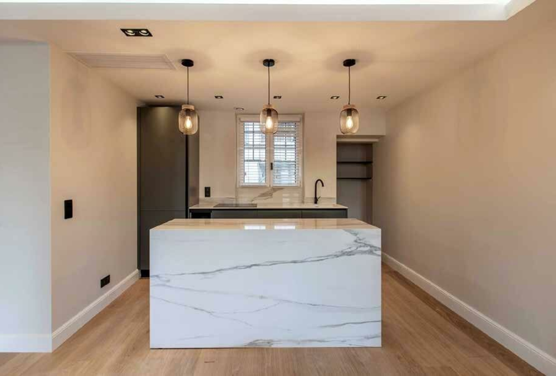 Nice Vieux Nice – Renovated 3-Room Apartment with Garden Views