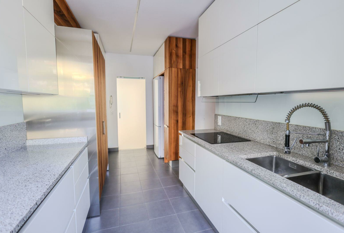 ЛАРУСС | ЗАМОК ПЕРИГОР II | 3 КОМНАТЫ