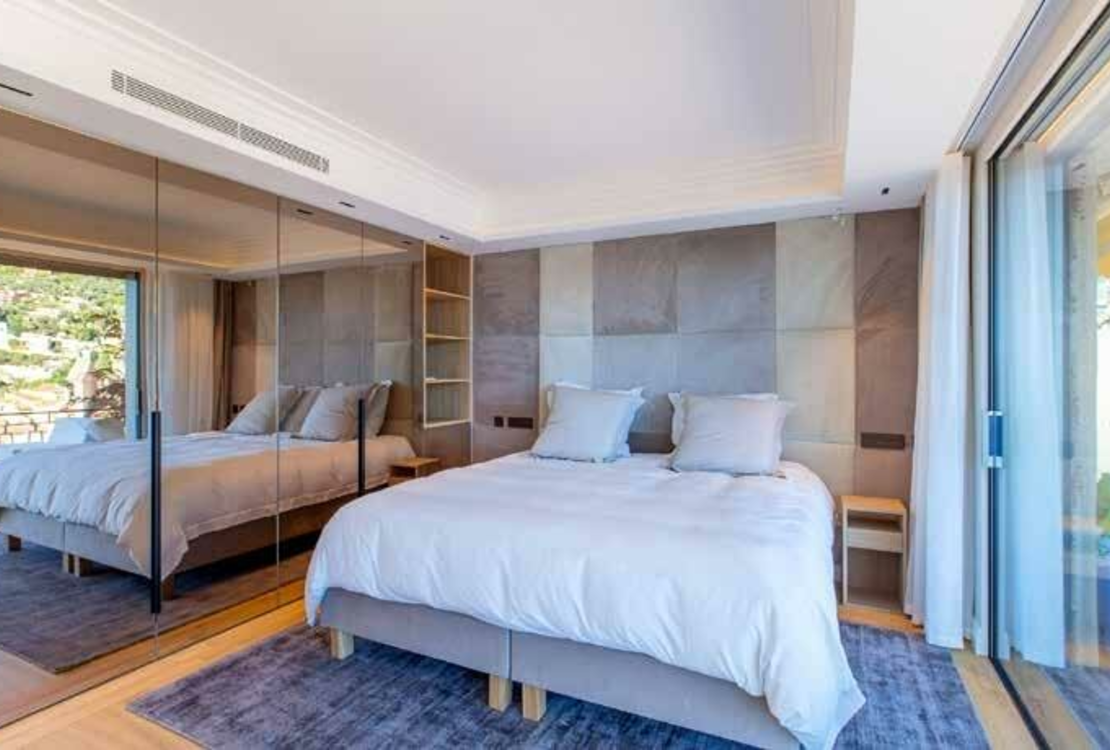 Вильфранш-сюр-Мер – роскошный пентхаус с террасами и панорамным видом