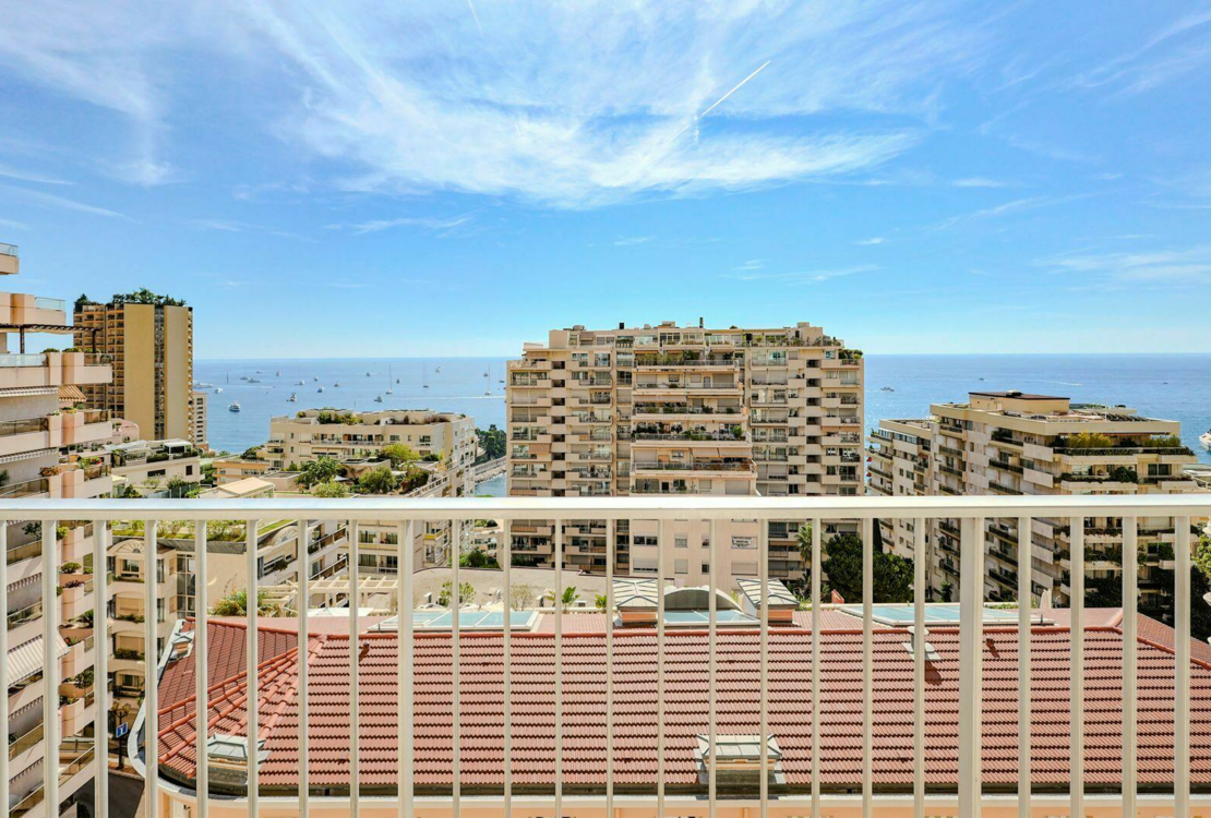 ЛАРУСС | ЗАМОК ПЕРИГОР II | 3 КОМНАТЫ