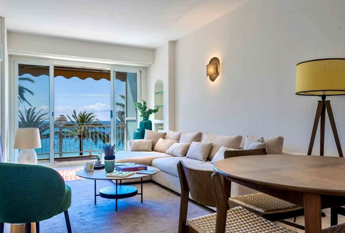 Nice – Promenade des Anglais – 3-Room Apartment with Sea View