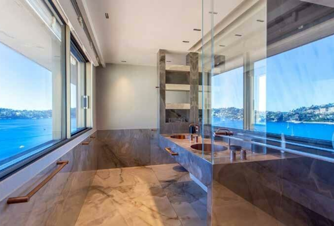 Вильфранш-сюр-Мер – роскошный пентхаус с террасами и панорамным видом