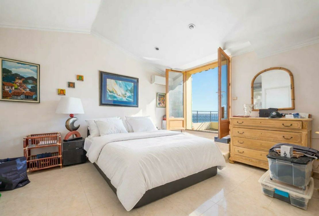 Eze: Casa bifamiliare in vendita