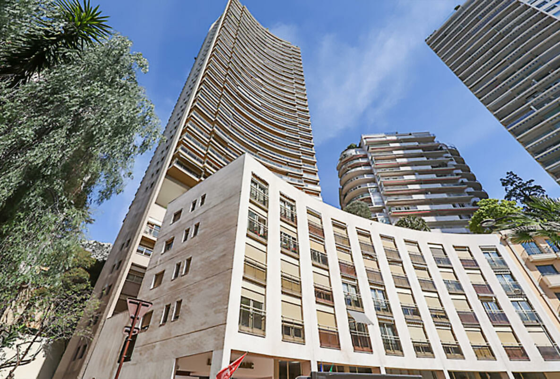 LAROUSSE | VERKÜNDIGUNG | 4 STÜCK