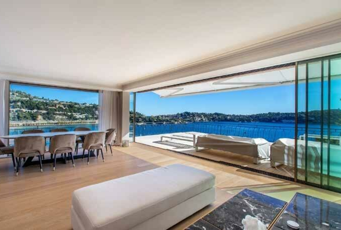 Вильфранш-сюр-Мер – роскошный пентхаус с террасами и панорамным видом