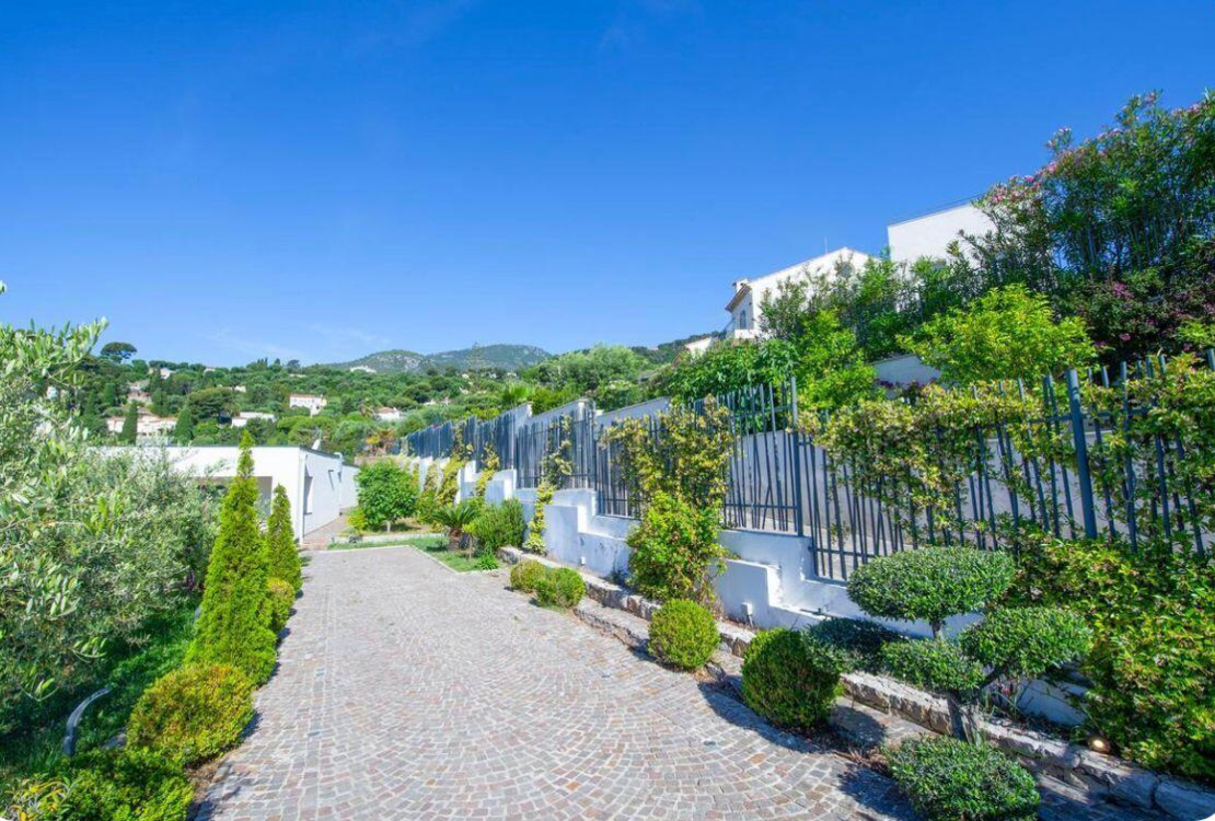 Exceptional villa 5 minutes from Monaco