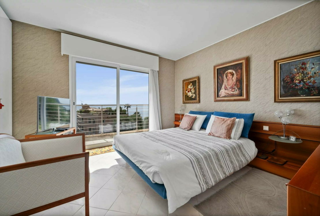 Appartement au dernier étage à Eze