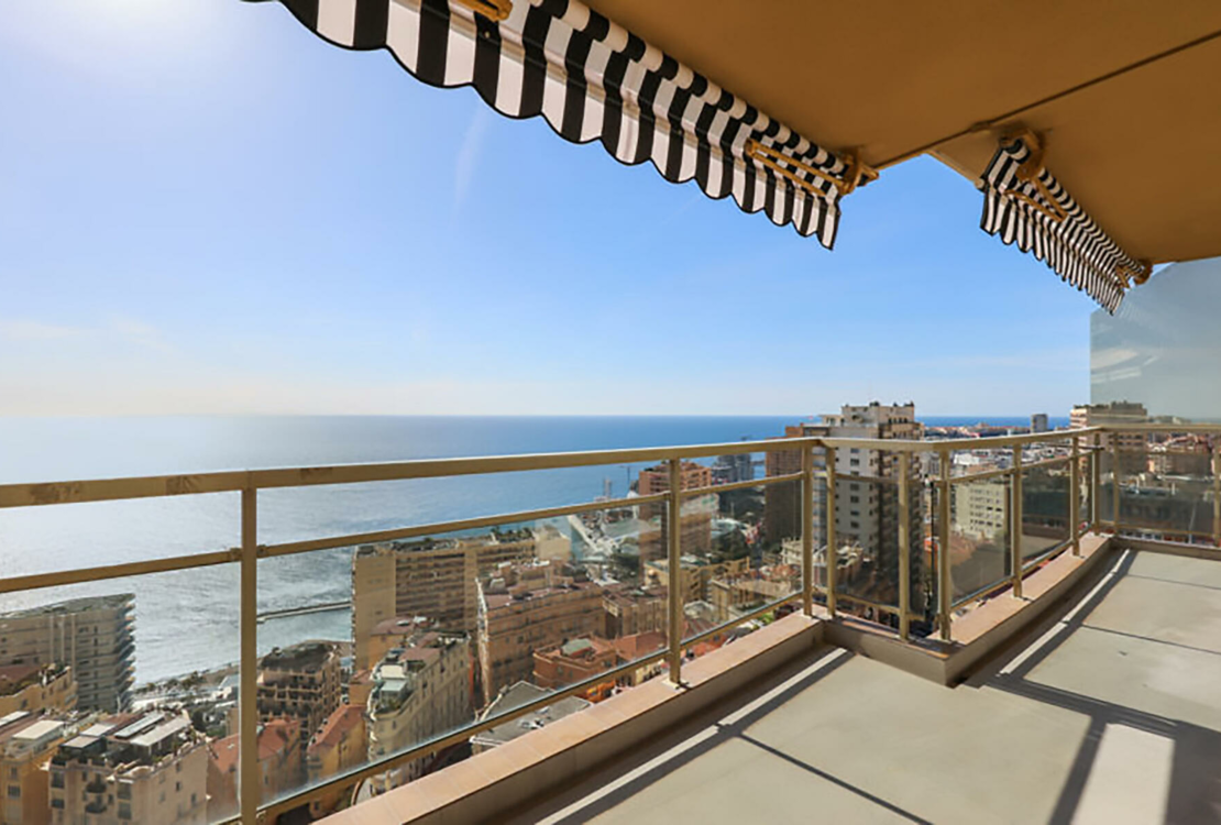 LAROUSSE | VERKÜNDIGUNG | 4 STÜCK