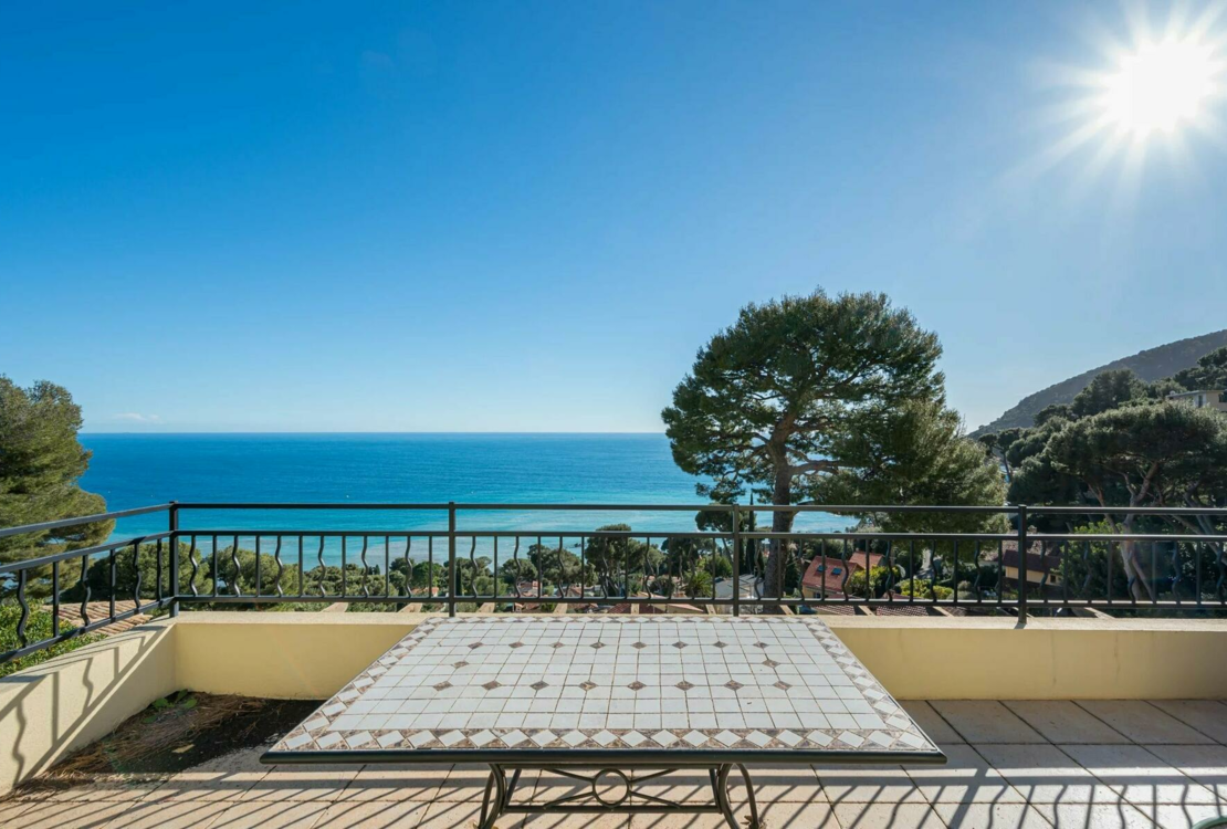 Eze: Casa bifamiliare in vendita