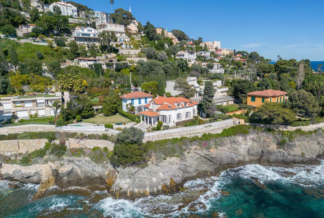 Wasserfont-Eigentum in Cap d'ail