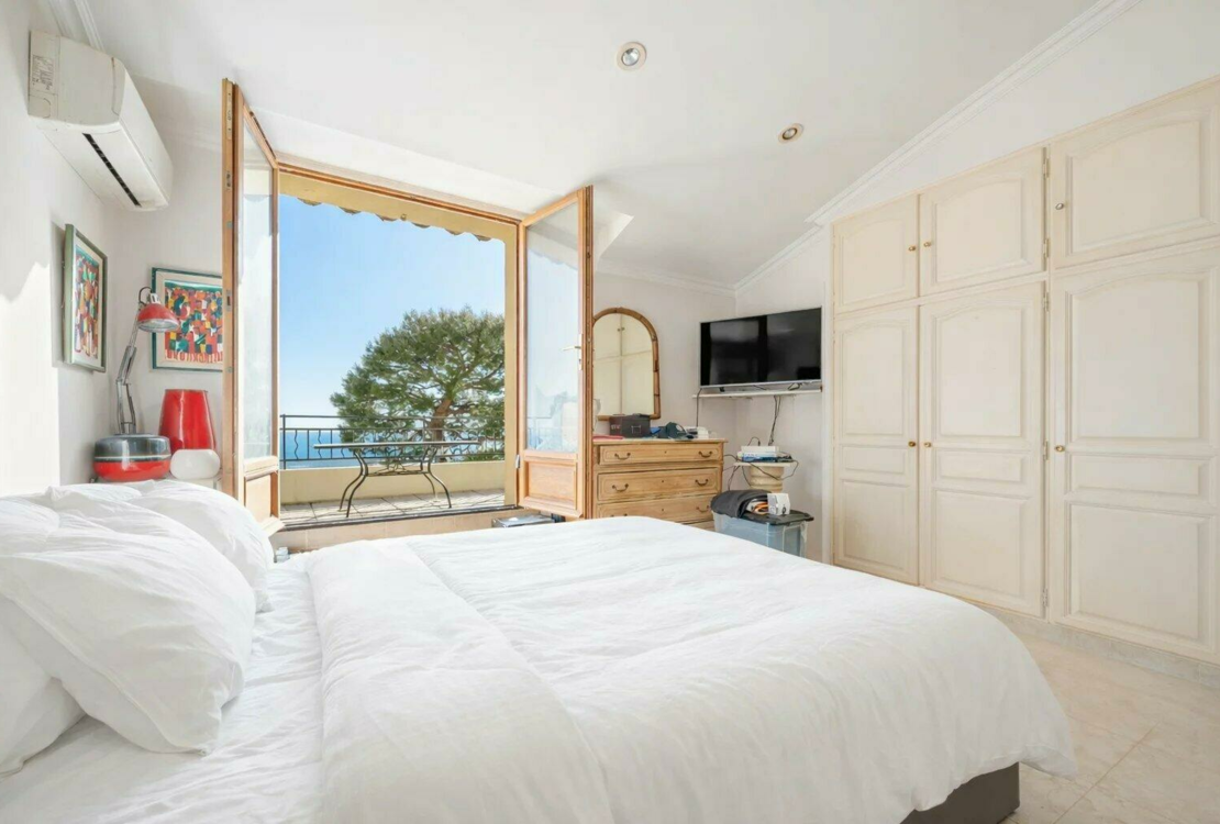 Eze: Casa bifamiliare in vendita