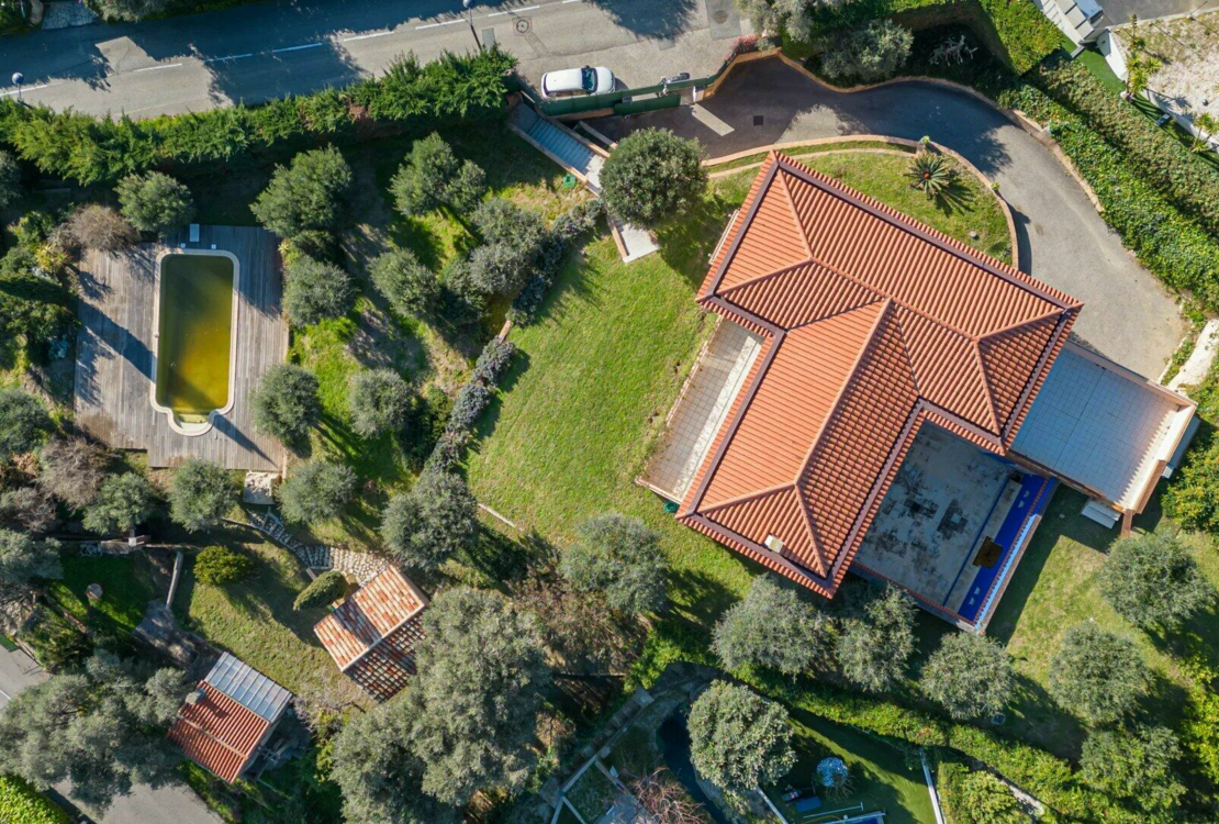 Средиземноморская вилла с панорамным видом в Ментоне