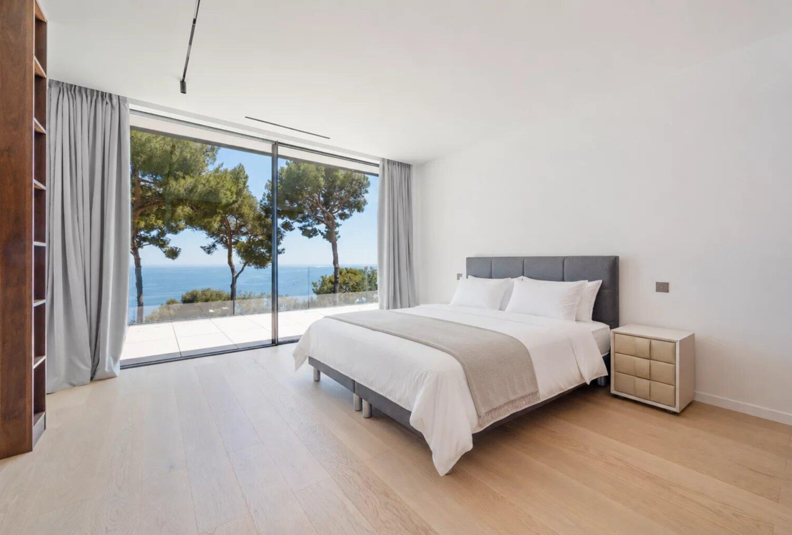 Èze – außergewöhnliche neue, zeitgenössische Villa an den Toren von Monaco