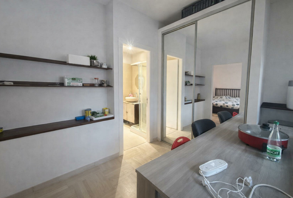 Monolocale luminoso in residenza con portineria